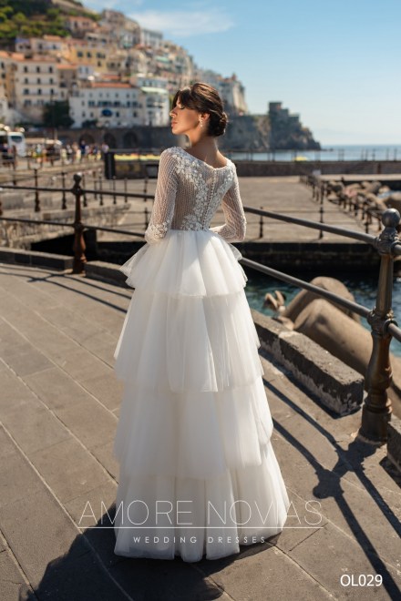 https://amore-novias.com/images/stories/virtuemart/product/OL029       (3).jpg